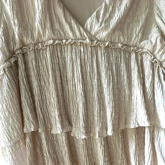 RUFFLED TIERED LONG SLEEVE PINK TOP | SIZE: MEDIUM - Picture 3 of 13